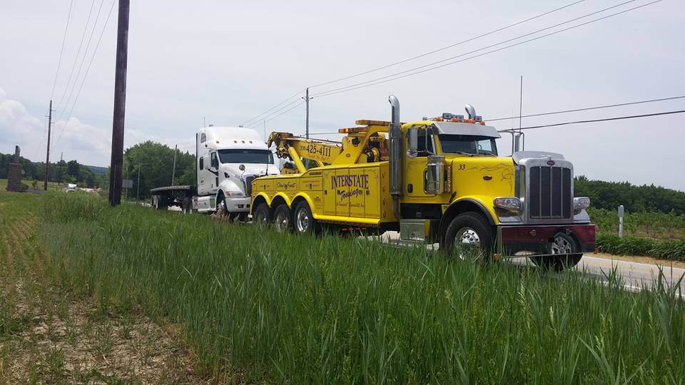 Heavy Towing Western Star